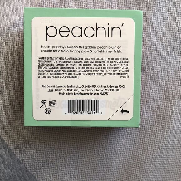 Benefit WANDERful Silky Soft Blush in Peachin’ NIB - Picture 3 of 4